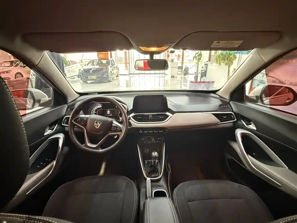 Baojun 510 1.5 L Manual Pleasure 77 kW CN-VI