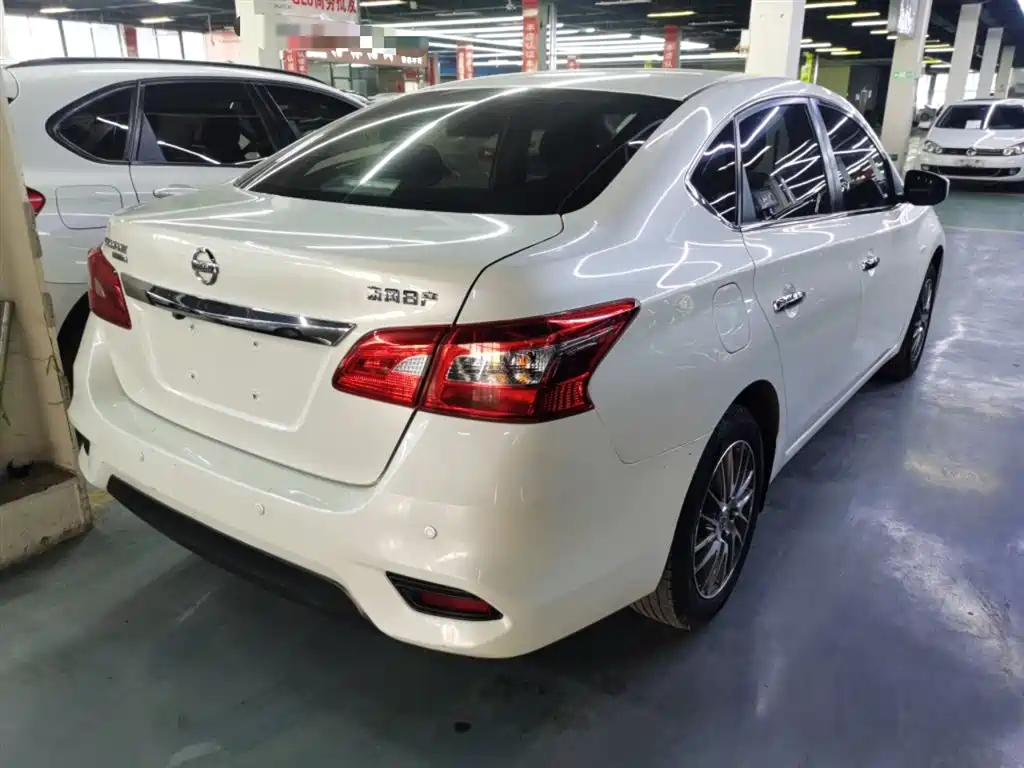 Sylphy Classic 1.6 XE CVT Comfort