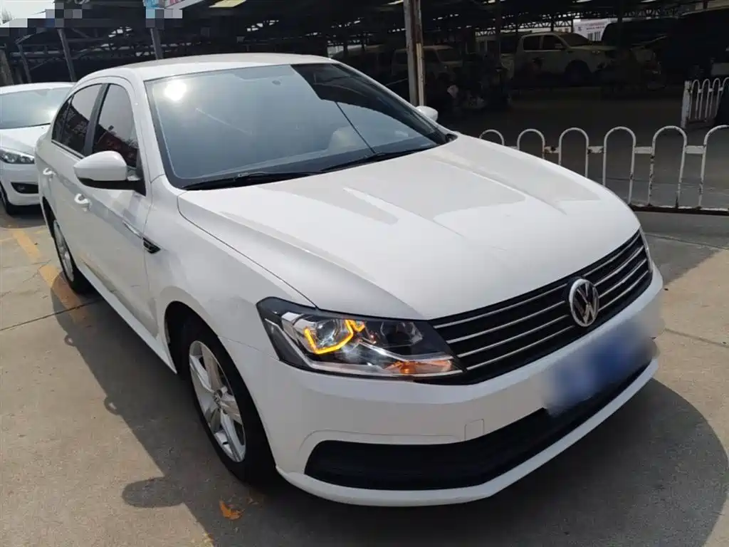 Lavida 1.6 L Auto Style