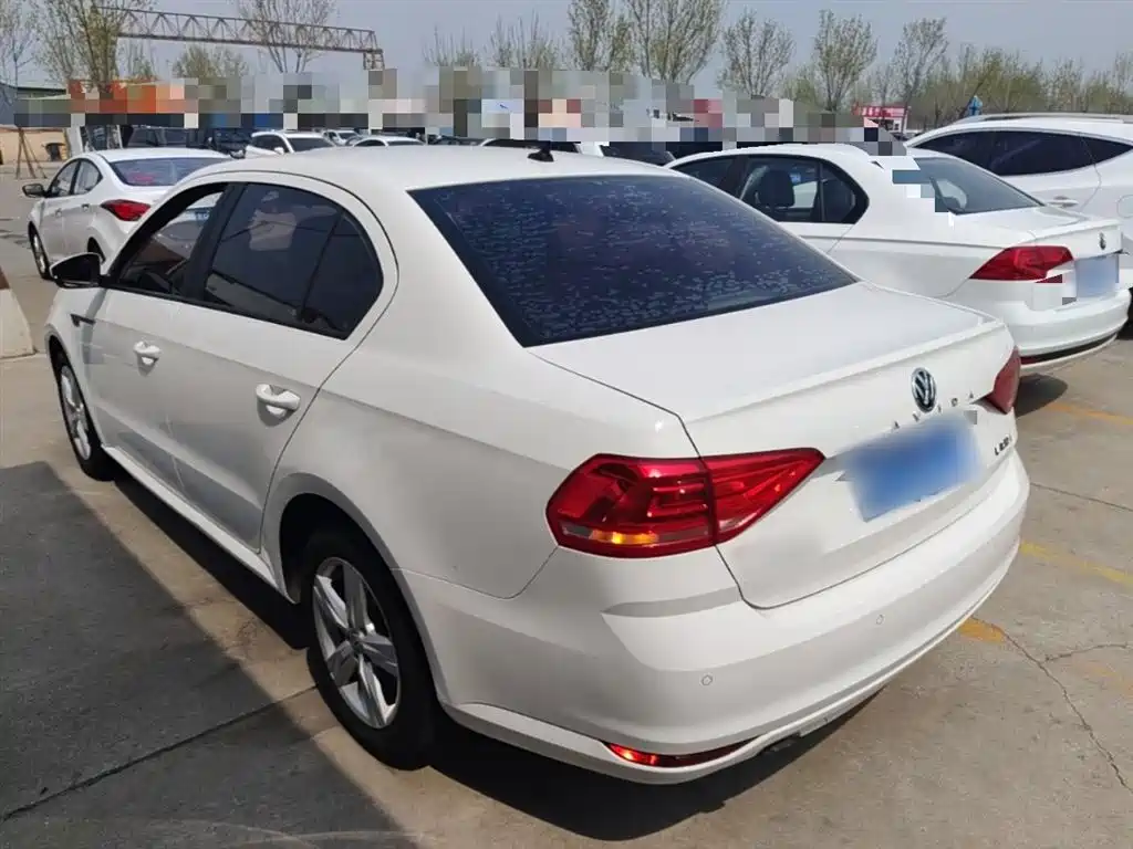 Lavida 1.6 L Auto Style