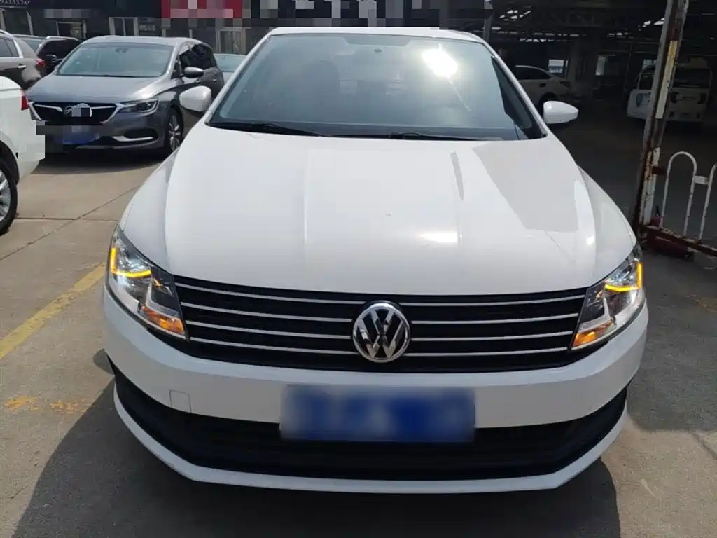 Lavida 1.6 L Auto Style