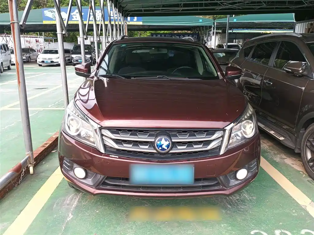 Venucia T70 启辰T70 2016款 2.0 L CVT睿趣版