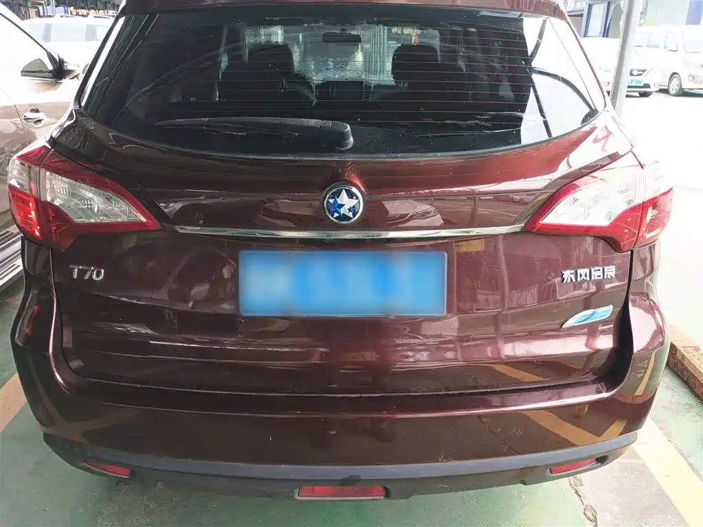 Venucia T70 启辰T70 2016款 2.0 L CVT睿趣版