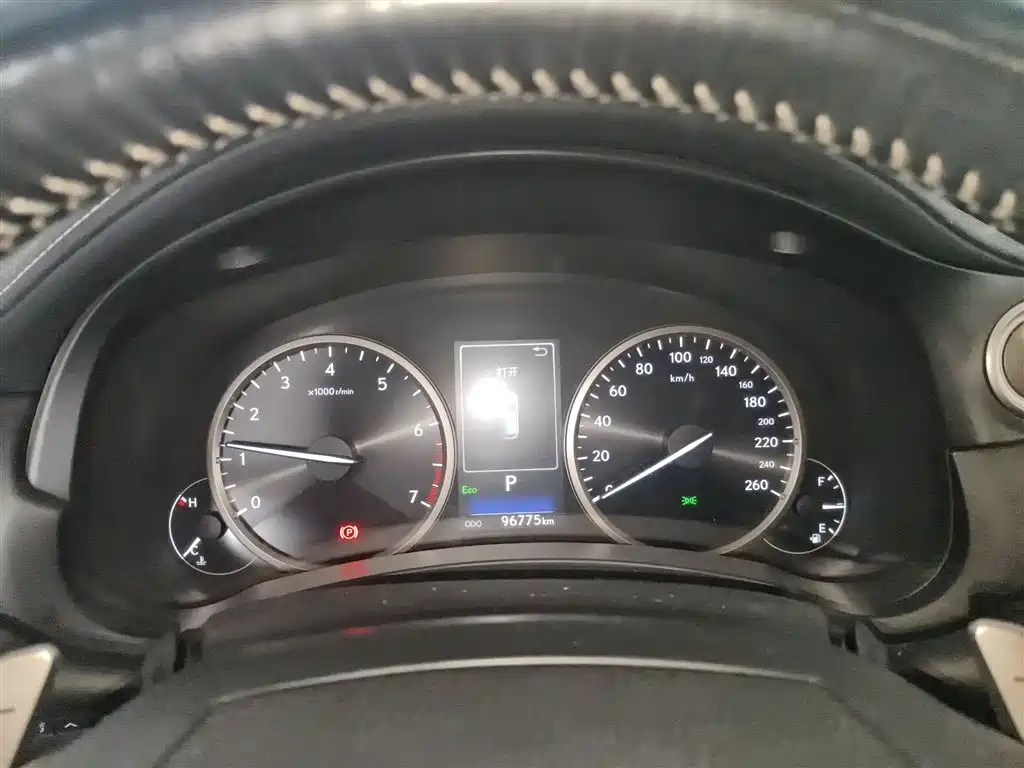 Lexus NX 200 FWD Sharp Travel
