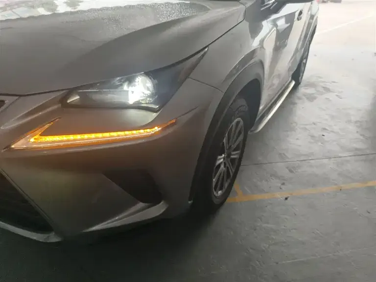 Lexus NX 200 FWD Sharp Travel