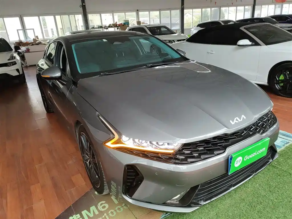 Kia K5 380 T GT-Line Refreshed
