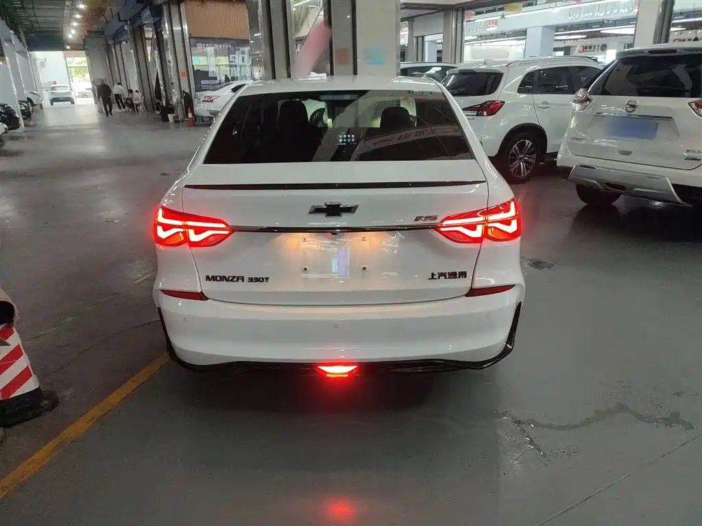 Monza Mild Hybrid RS 330 T Auto Smooth