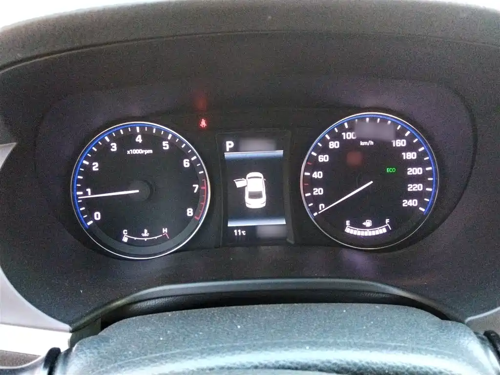 Mistra 1.8 L Auto Distinguished DLX CN-V