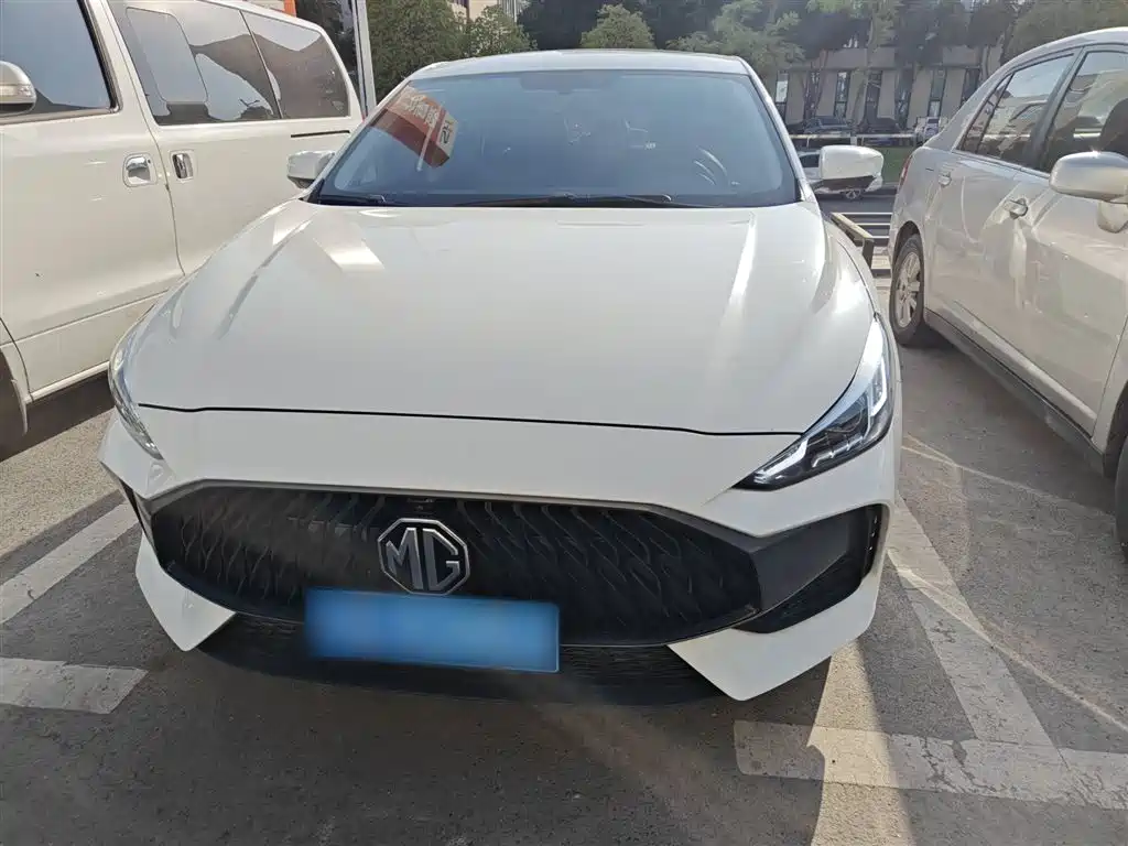MG5 180 DVVT CVT Youth Luxury