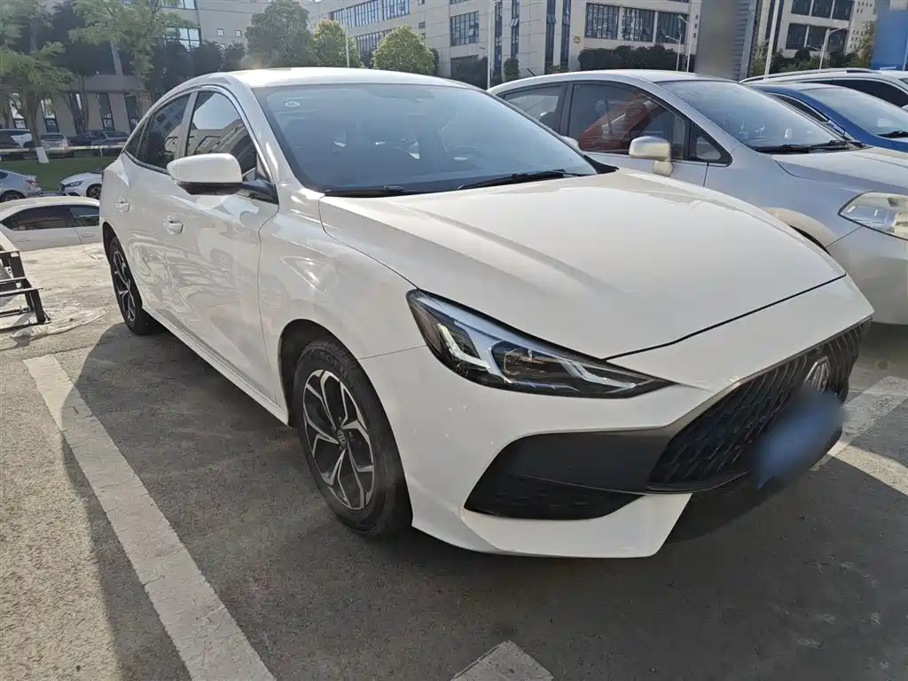MG5 180 DVVT CVT Youth Luxury