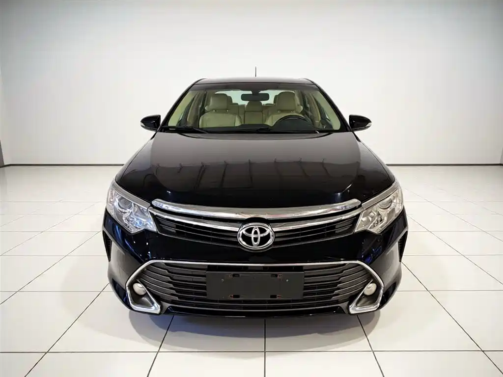 Camry 2.0 G Leading