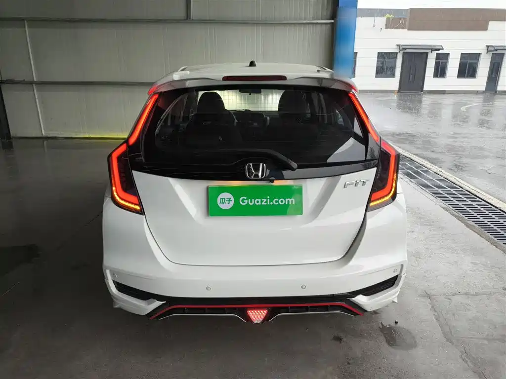 Fit 1.5 L CVT Comfort Sunroof