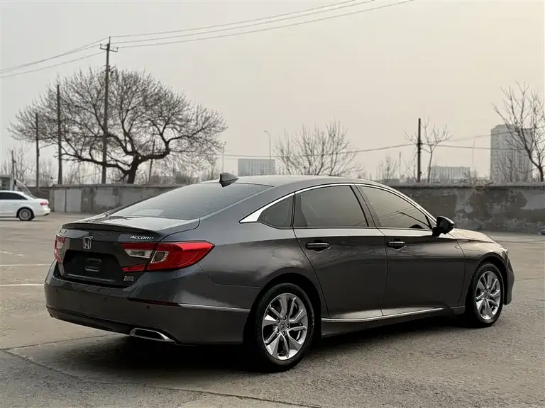 Honda Accord 260 TURBO Luxury CN-VI