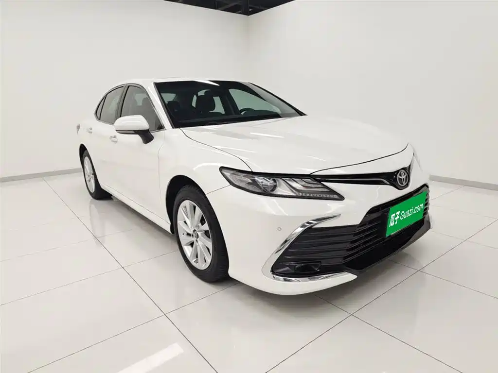 Camry 2.0 G Luxury