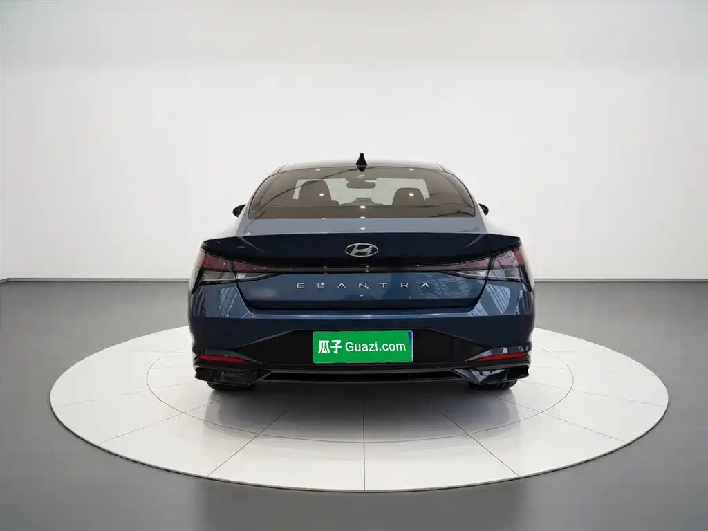 Elantra 1.5 L CVT GLX Elite