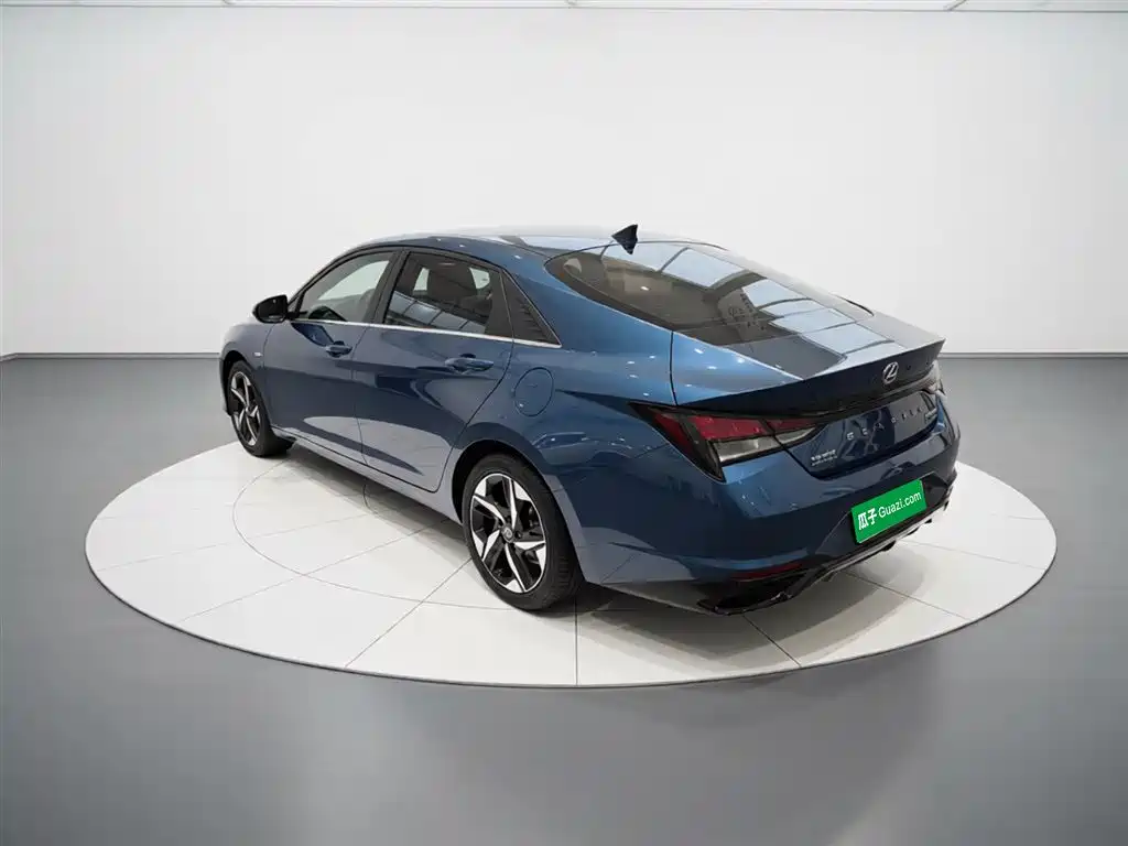 Elantra 1.5 L CVT GLX Elite