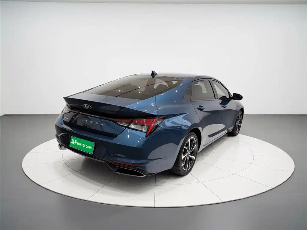 Elantra 1.5 L CVT GLX Elite