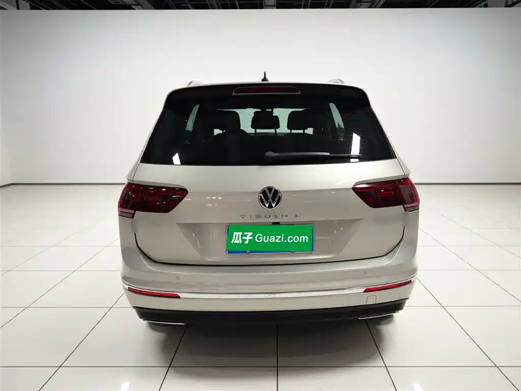 Tiguan L 330 TSI Auto 2 WD R-Line Flagship