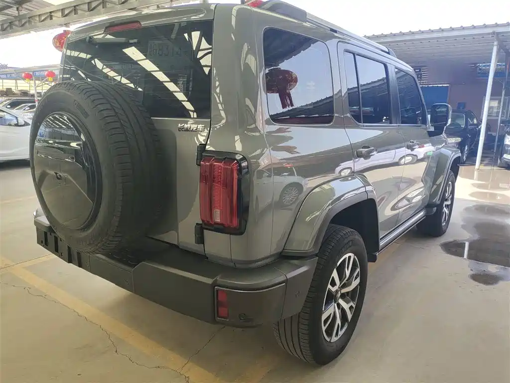 Tank 300 City 2.0 T Very