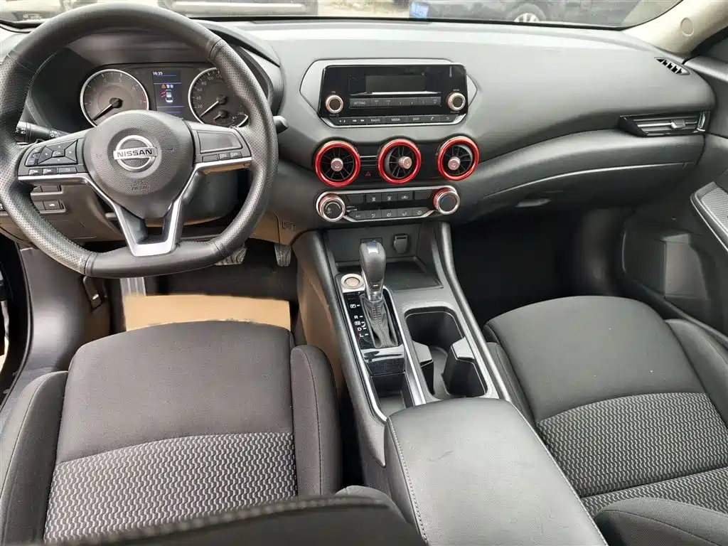 Sylphy 1.6 L XE CVT Comfort Enjoyment