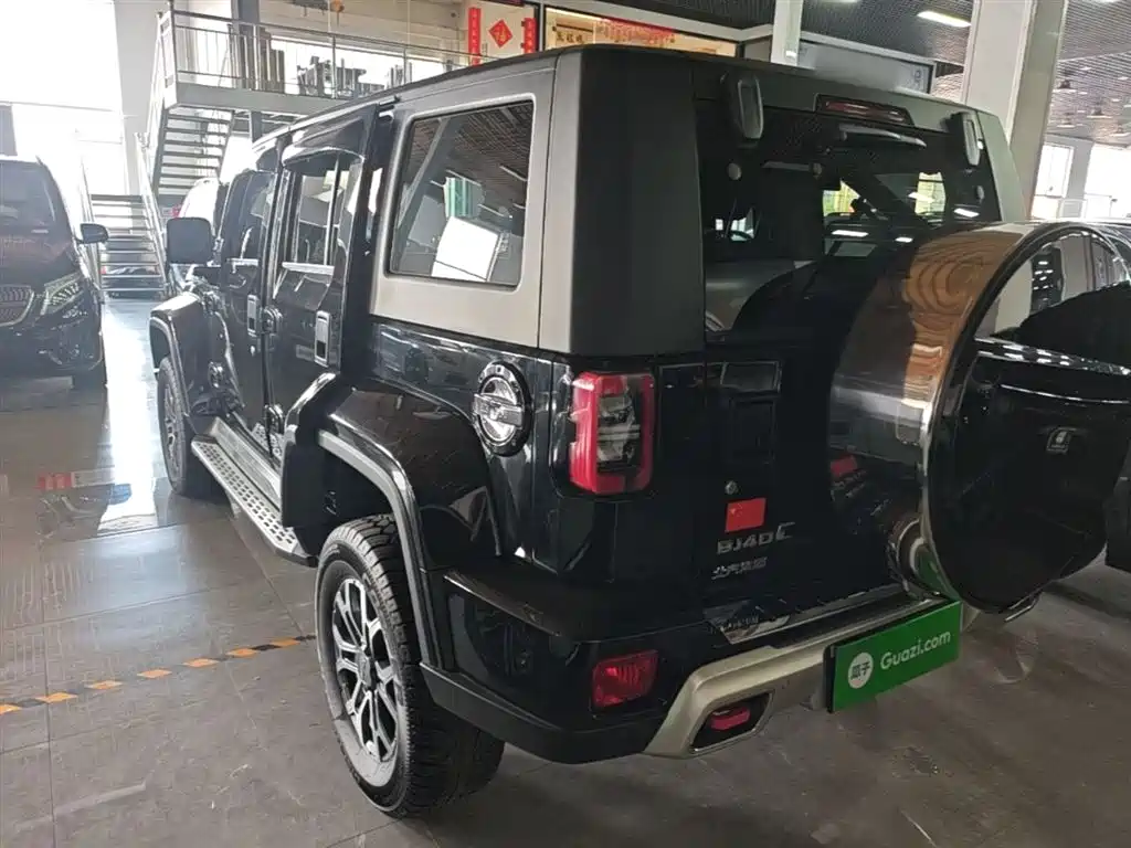 BAIC BJ40 2.0 T Auto 4 WD City Hunter Swordsman