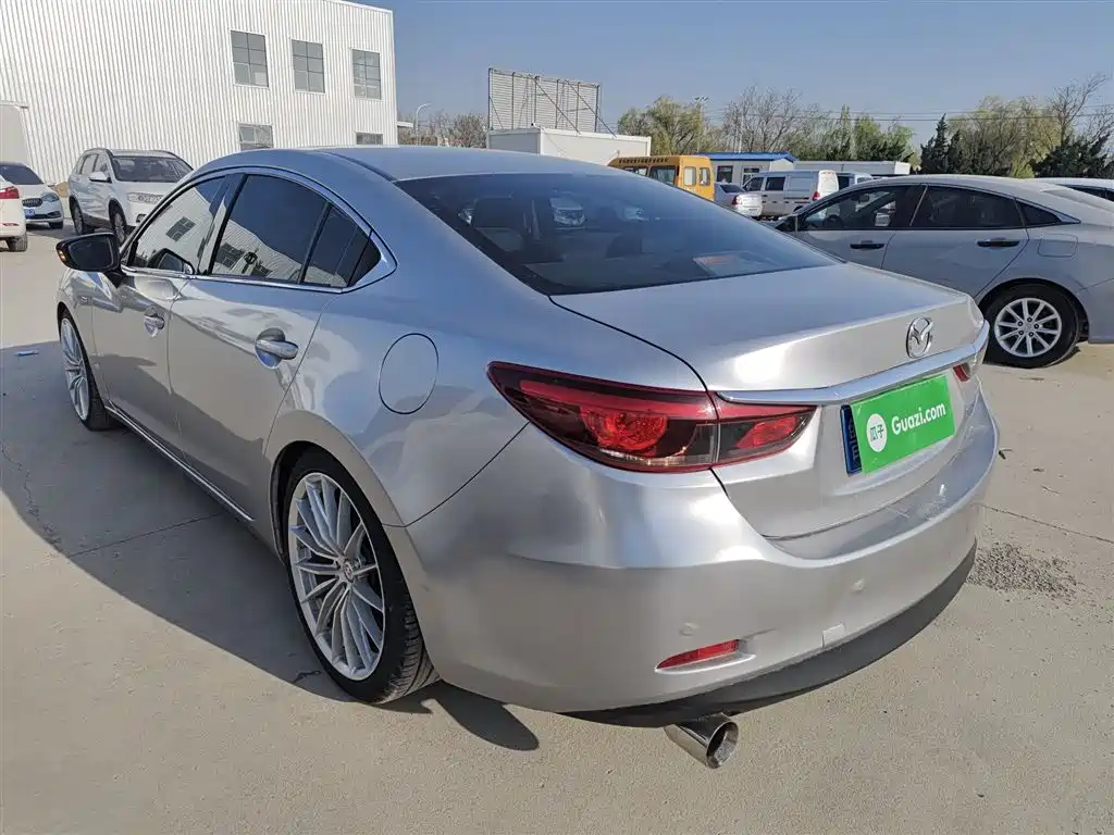Atenza 2.0 L Blue Sky Luxury