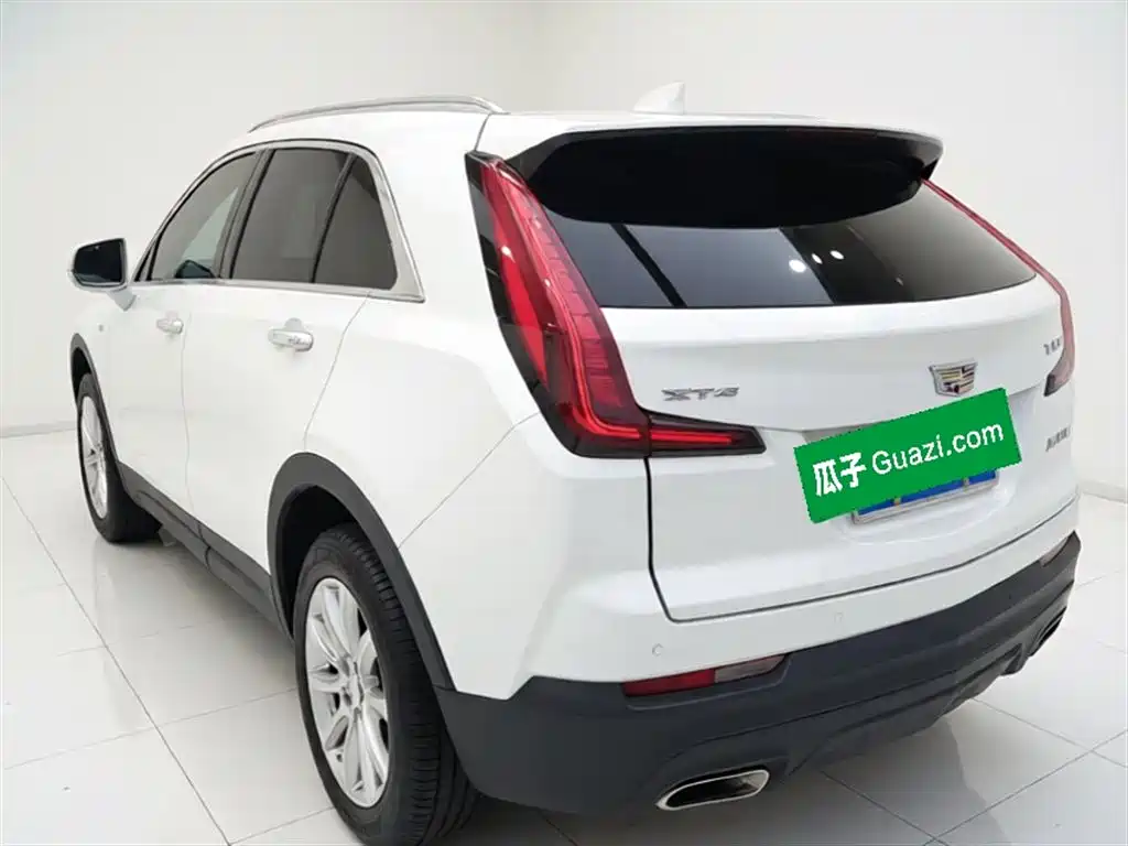 Cadillac XT4 28 T 2 WD Tech