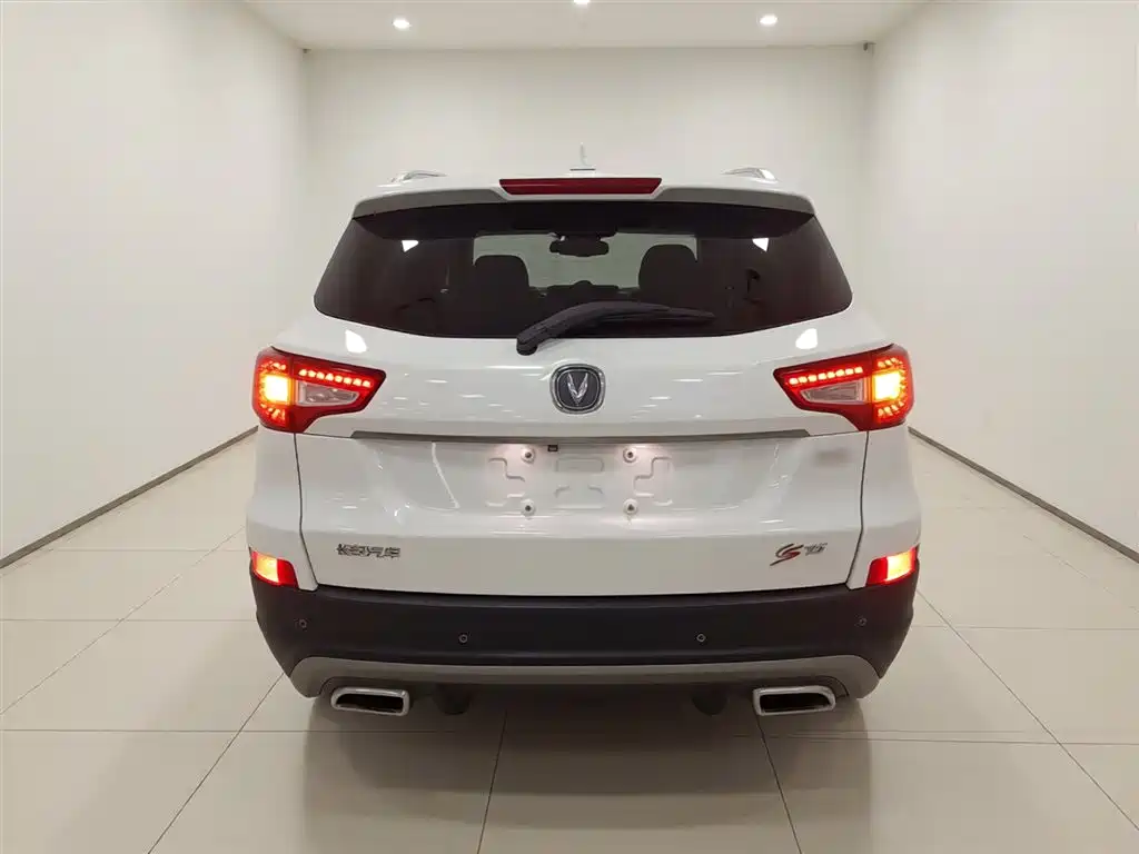 Changan CS75 长安CS75 2017款 尚酷版 1.8 T 自动四驱精英型