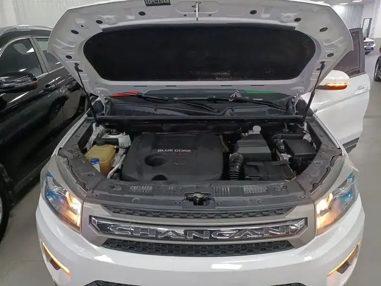 Changan CS75 长安CS75 2017款 尚酷版 1.8 T 自动四驱精英型