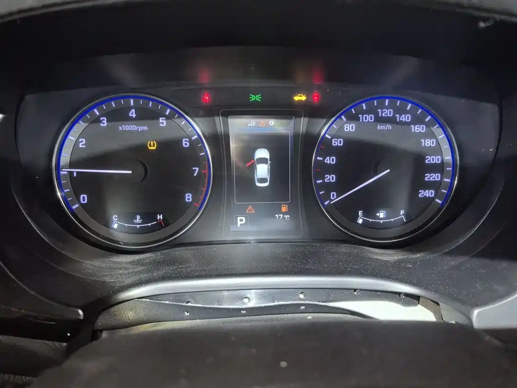 Mistra 1.8 L Auto Distinguished DLX