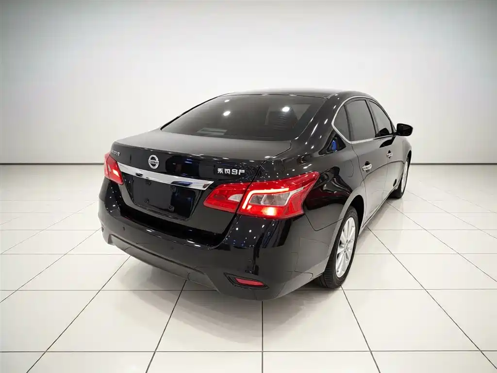 Sylphy Classic 1.6 XE CVT Comfort