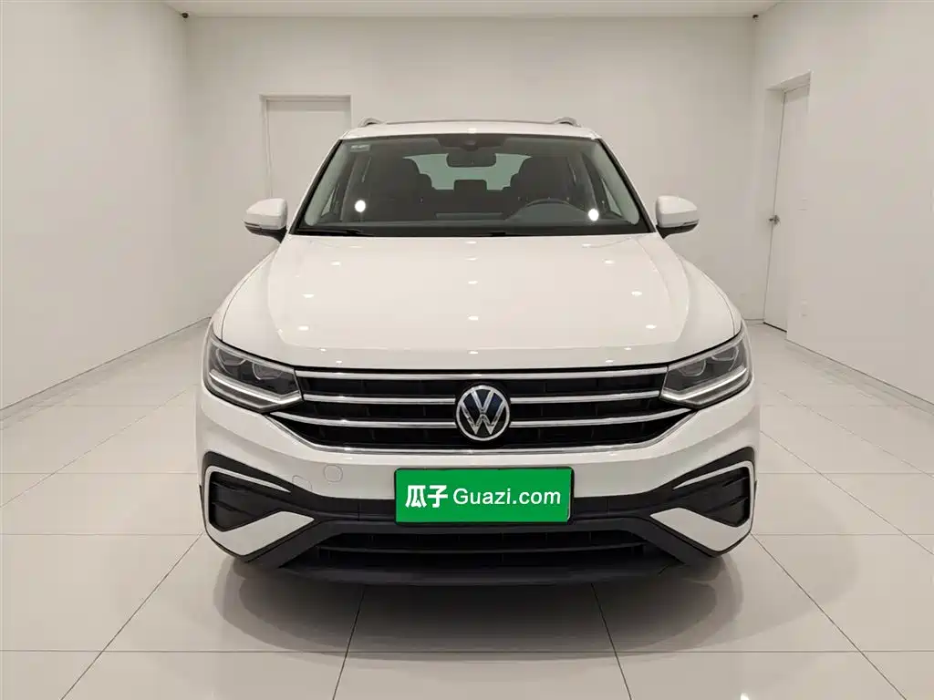 Tiguan L 330 TSI Auto 2 WD Smart Enjoyment