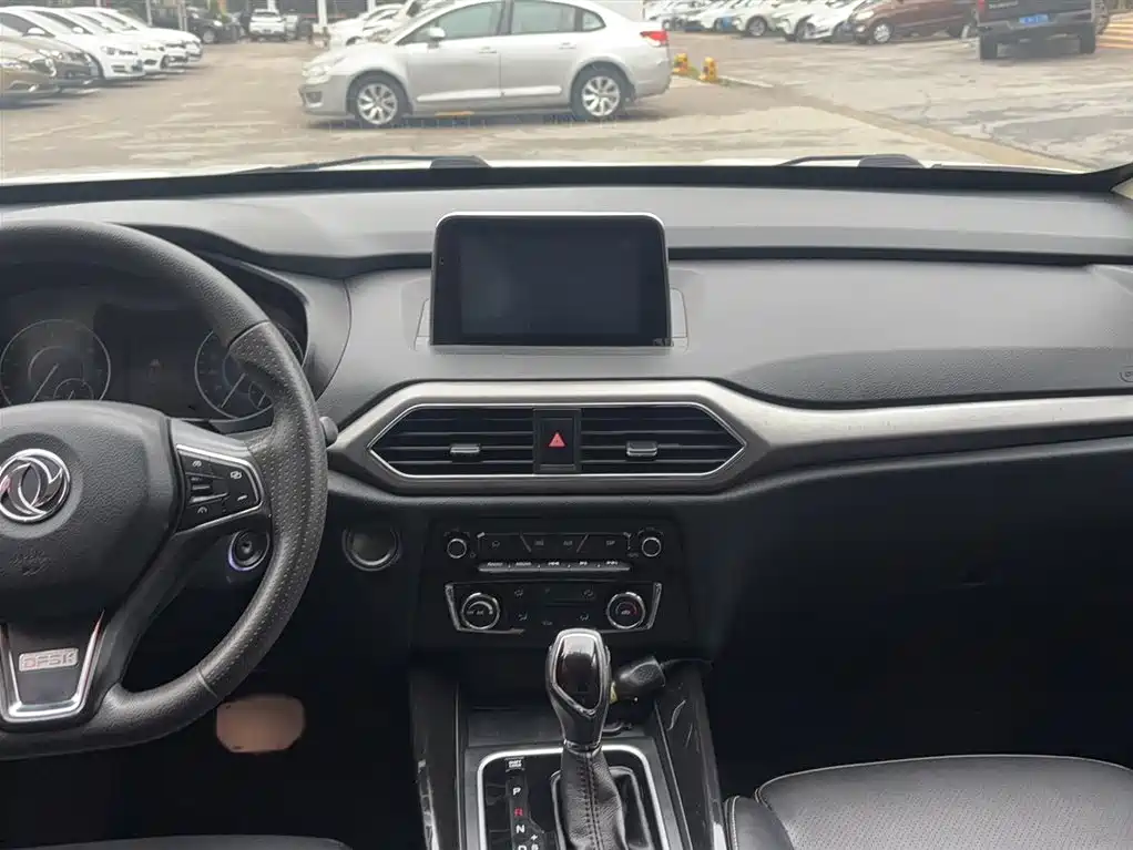 Fengguang S560 风光S560 2018款 1.8 L CVT精英型 5座