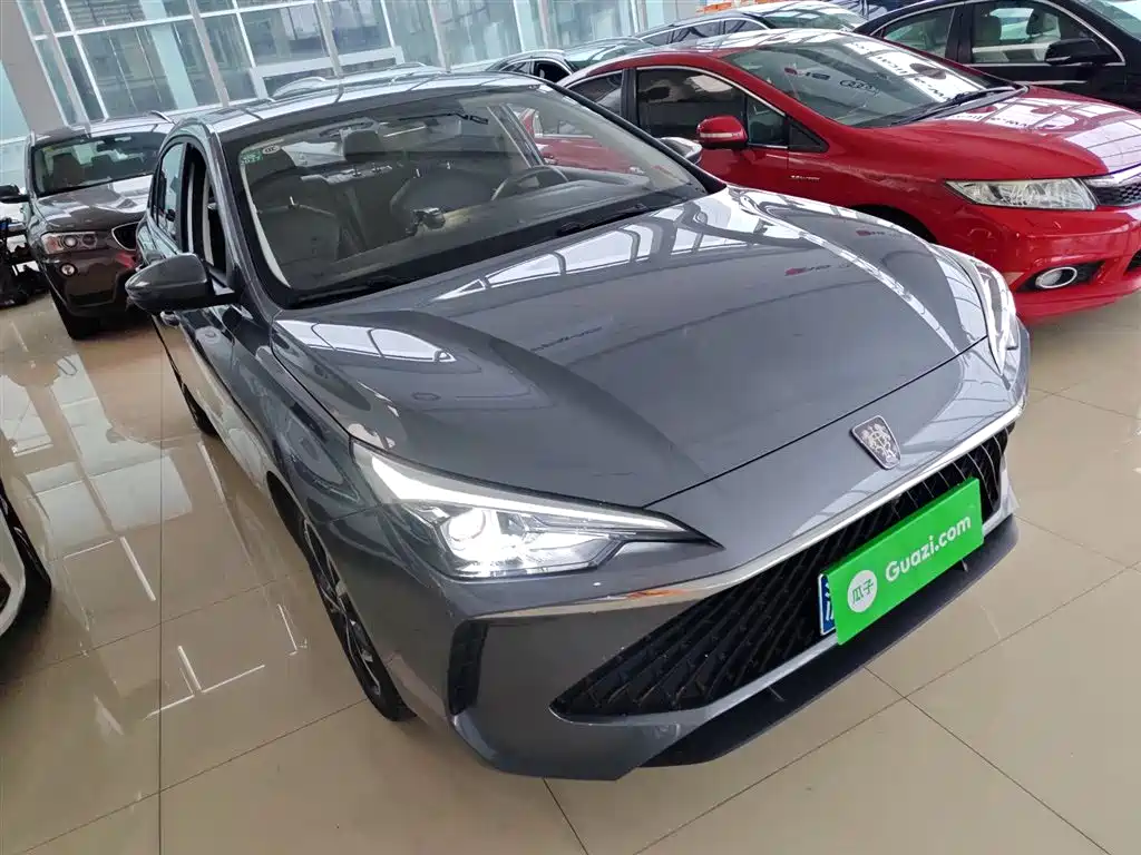 Roewe i5 1.5 L CVT Honored