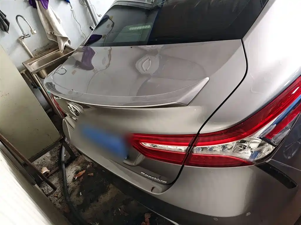 Camry 2.5 S Sharp Style
