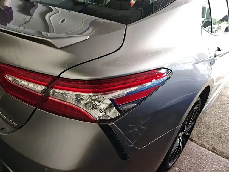 Toyota Camry 2.5 S Sharp Style