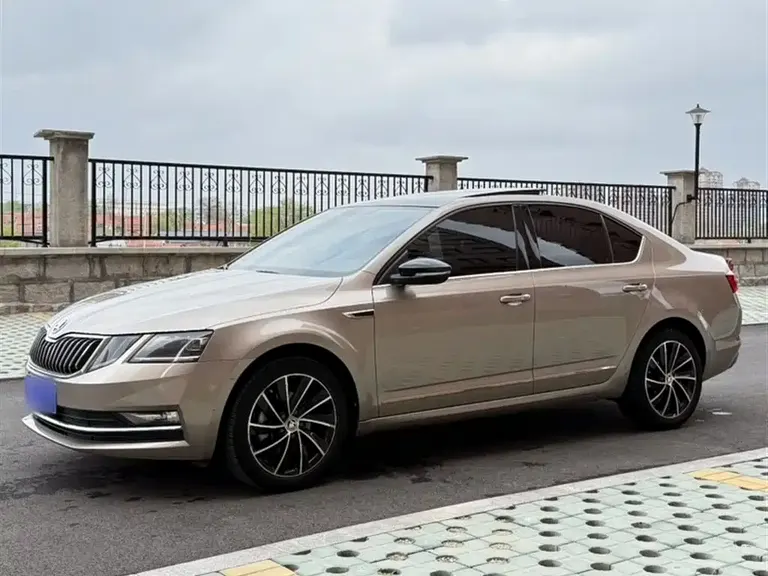 Skoda Octavia TSI280 DSG Luxury