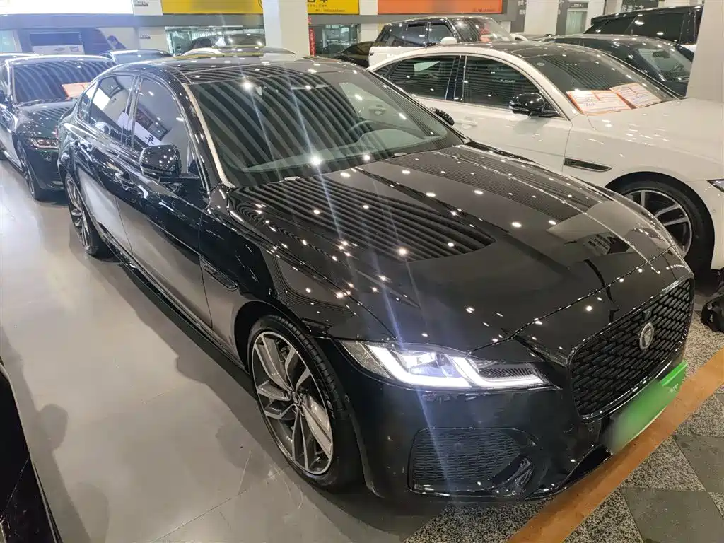 Jaguar XFL 捷豹XFL 2025款 2.0 T P300 四驱90周年典藏版