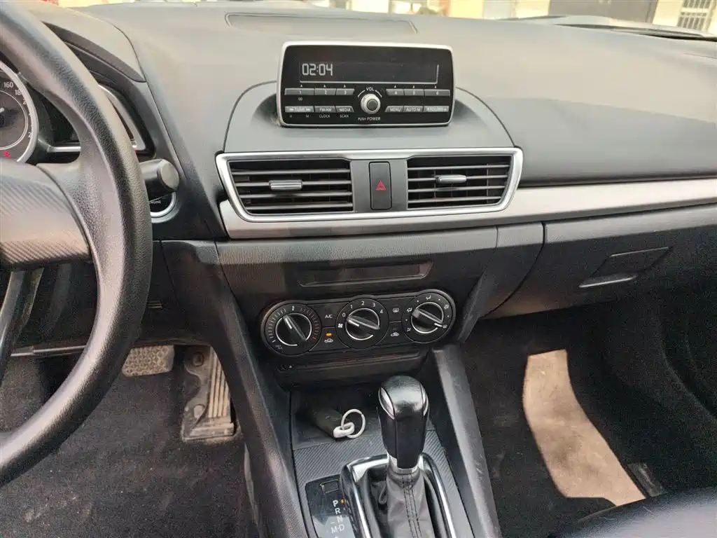 Mazda 3 Axela Sedan 1.5 L Auto Comfort
