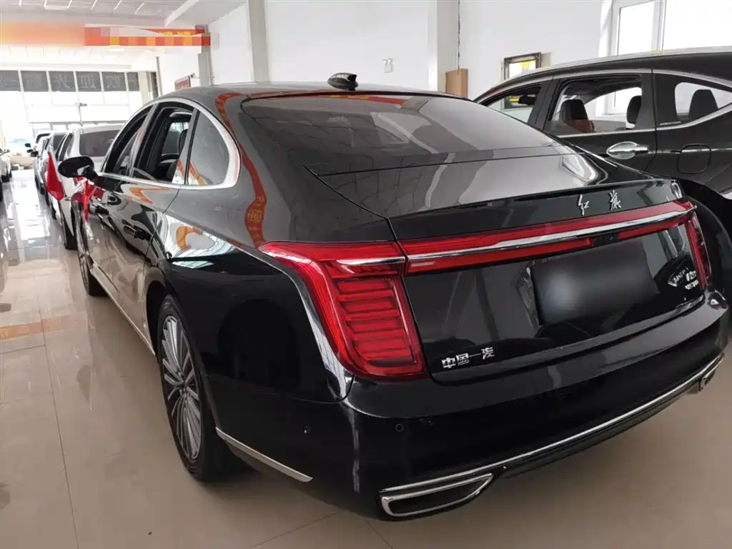 Hongqi H9 2.0 T Connected Flagship