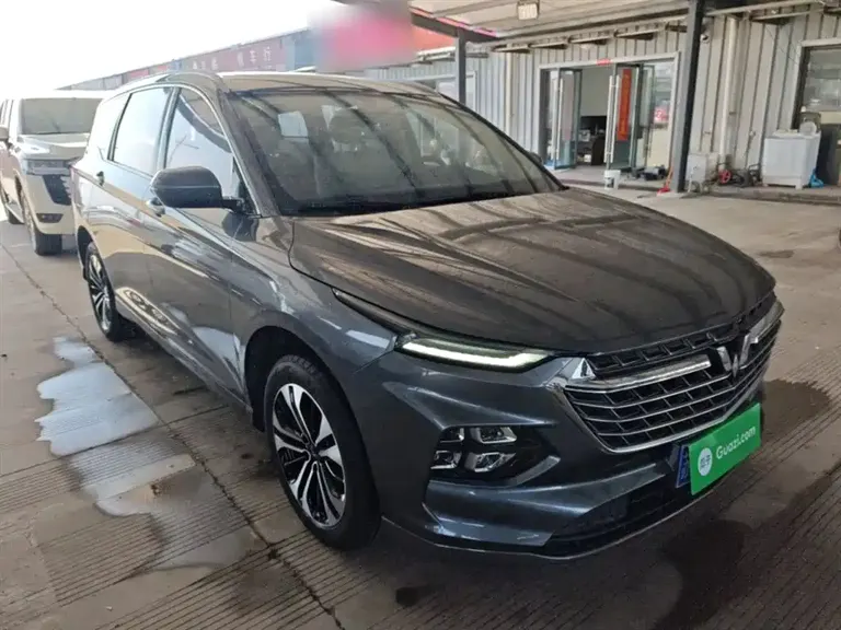 Wuling Victory 1.5 T CVT Flagship