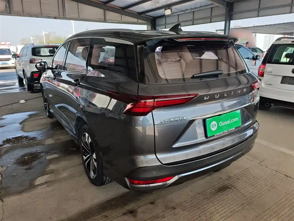 Wuling Victory 1.5 T CVT Flagship