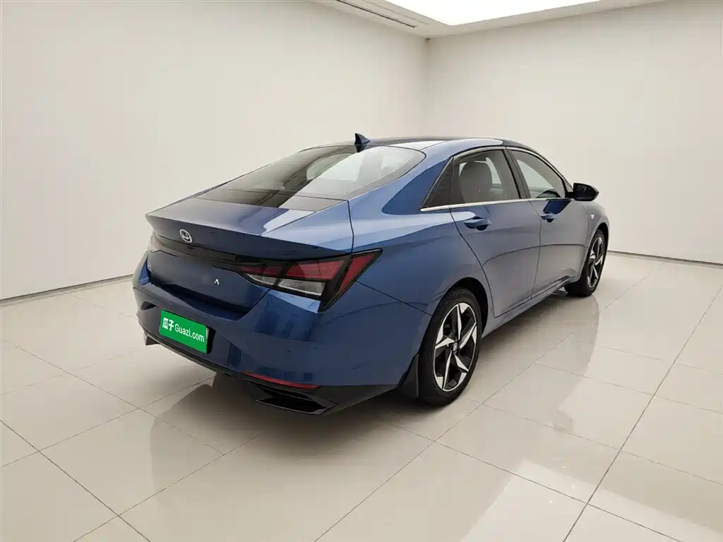 Elantra 1.5 L CVT GLX Elite