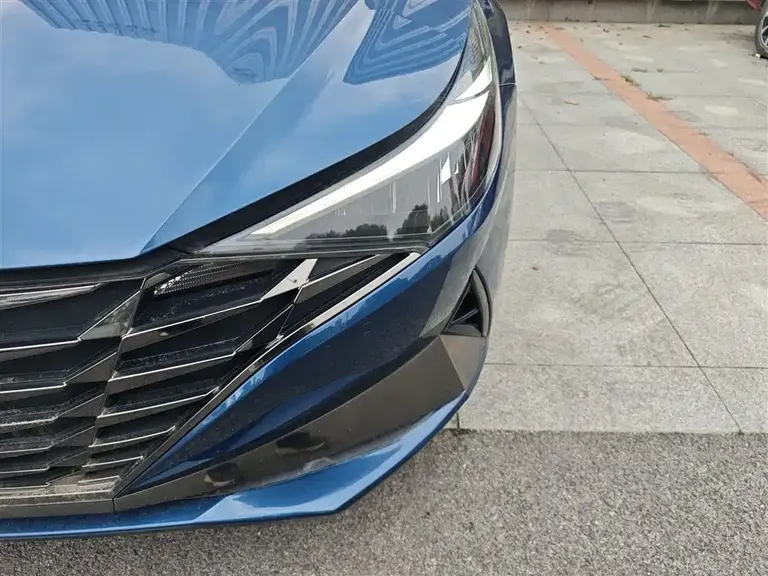 Hyundai Elantra 1.5 L CVT GLX Elite