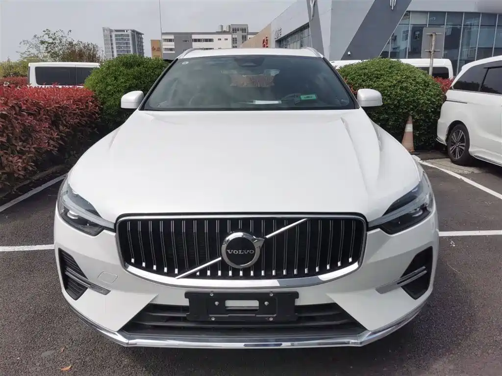 Volvo XC60 B5 4 WD Smart Vision Luxury