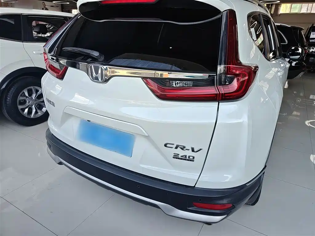 Honda CR-V 240 TURBO CVT 2 WD Style
