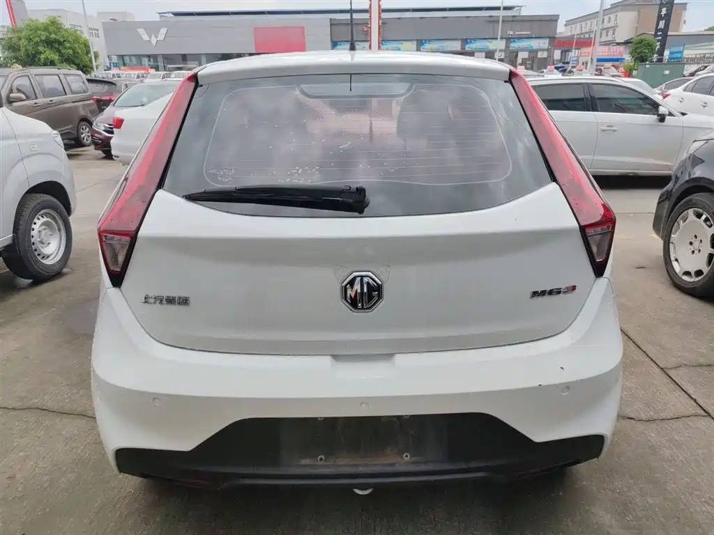 MG 3 1.5 L Auto Connected Elite