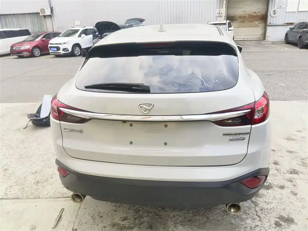 Mazda CX-4 马自达CX-4 2018款 2.0 L 自动两驱蓝天活力版 国VI