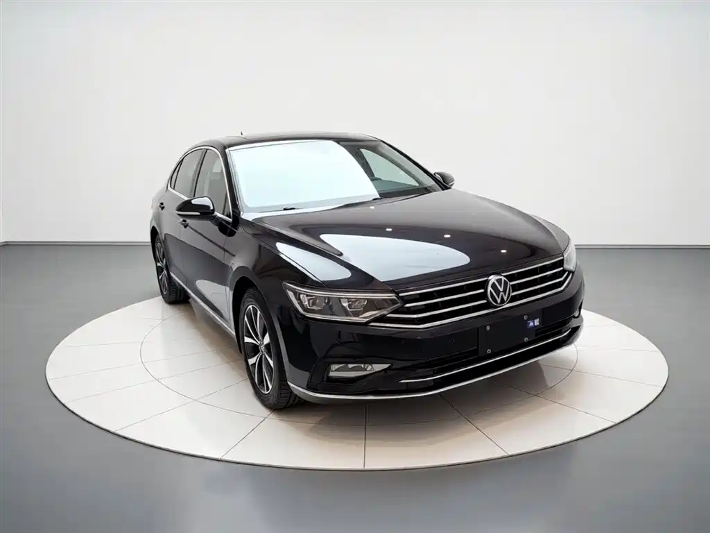 Magotan 330 TSI DSG Leading