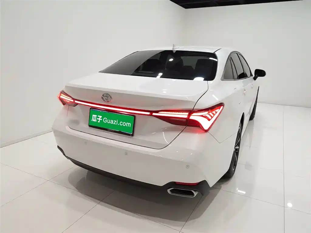 Avalon 2.0 L Select